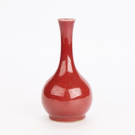 Vase en porcelaine émaillée sang-de-boeuf ou sang-