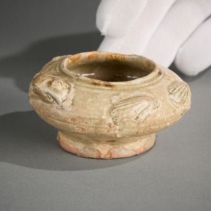 Petit bol ou pot à eau chinois en céramique Yue wa