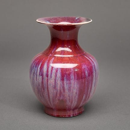 Vase en porcelaine chinoise de forme « Guanyin » o