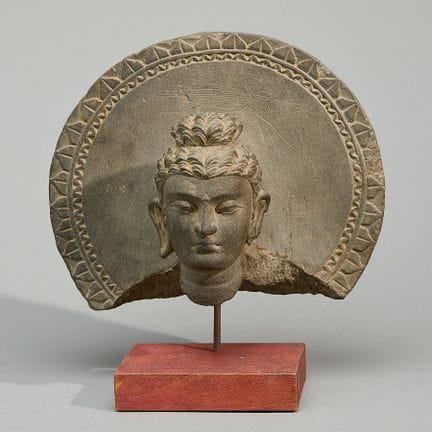 Buste antique du Gandhara, sculpté dans du schiste