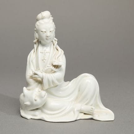 Figurine chinoise en porcelaine « blanc de Chine »