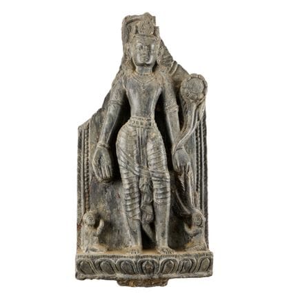 Ancienne stèle népalaise en pierre sculptée en rel