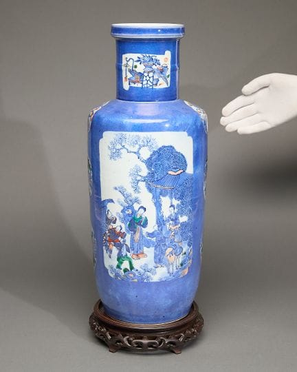 Grande vaso cinese in porcellana di tipo “rouleau”
