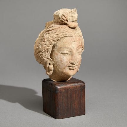 Buste antique du Gandhara, sculpté dans du schiste