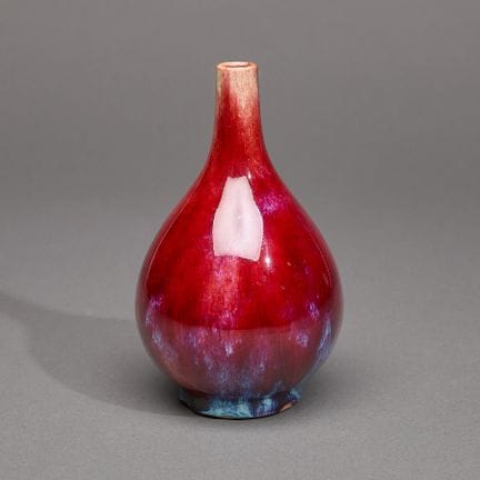 Vase en porcelaine chinoise de type « tianqiuping 