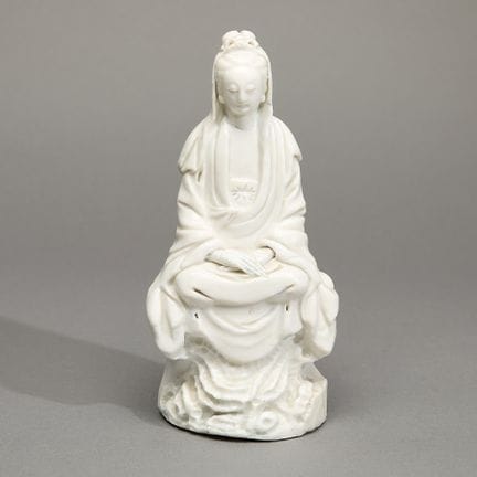 Figurine chinoise en porcelaine « blanc de Chine »
