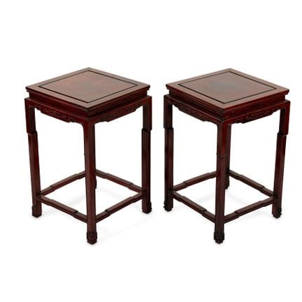 Paire de tables d'appoint chinoises contemporaines