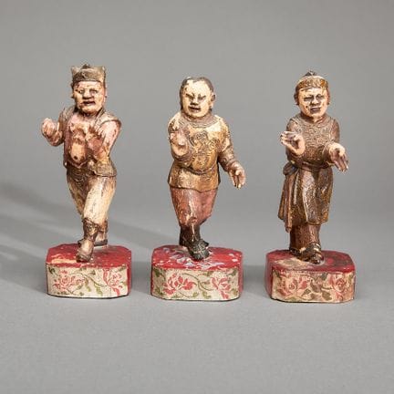 Ensemble de trois figurines populaires chinoises e