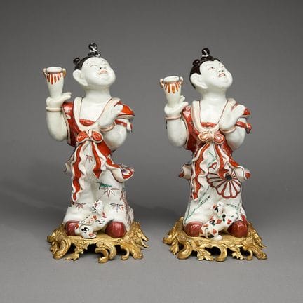 Paire de figurines en porcelaine d’Arita destinées