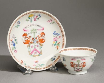 Bol à thé et soucoupe en porcelaine chinoise à arm