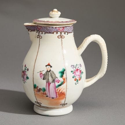 Cruche chinoise en porcelaine « famille rose » des