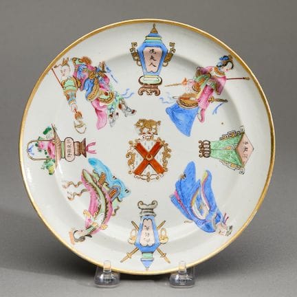 Soucoupe chinoise en porcelaine armoriée destinée 