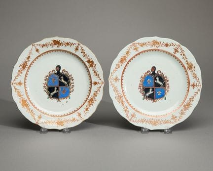 Paire d'assiettes chinoises en porcelaine d'export