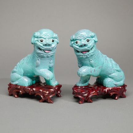 Paar chinesischer glasierter Keramikfiguren in For