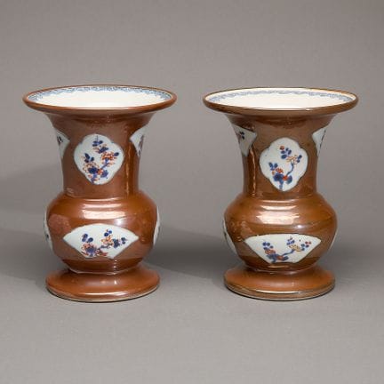 Paire de vases chinois d’exportation en porcelaine