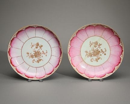 Lot de deux soucoupes en porcelaine chinoise d’exp