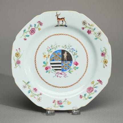 Assiette octogonale en porcelaine chinoise d'expor