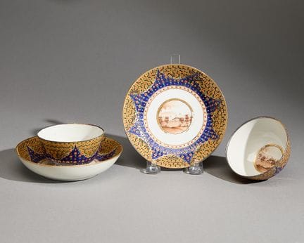 Paire de bols à thé et soucoupes chinois d'exporta