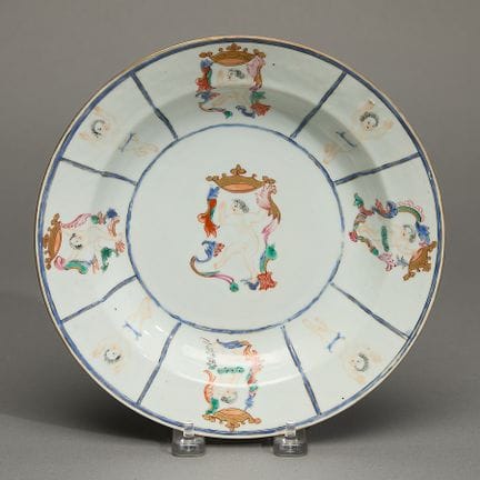 Assiette à soupe chinoise d'exportation au motif e