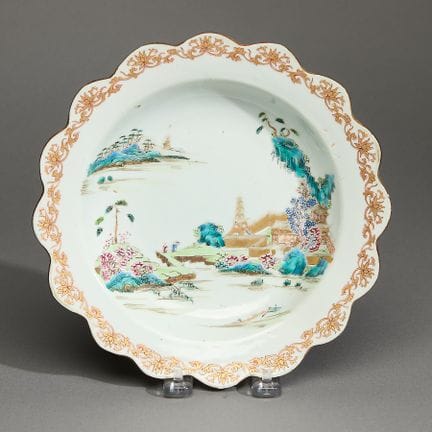 Bol peu profond en porcelaine de style « famille r