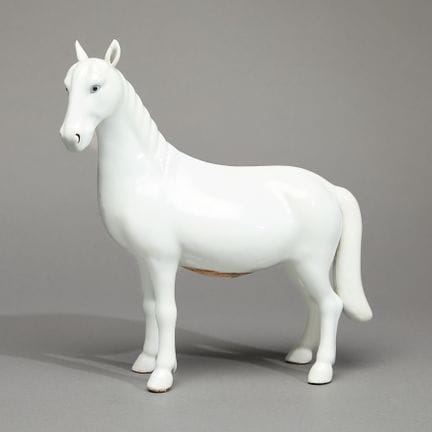 Chinesische „Blanc de Chine“-Porzellanfigur in For