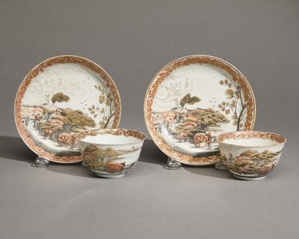 Paire de tasses à thé et soucoupes en porcelaine «
