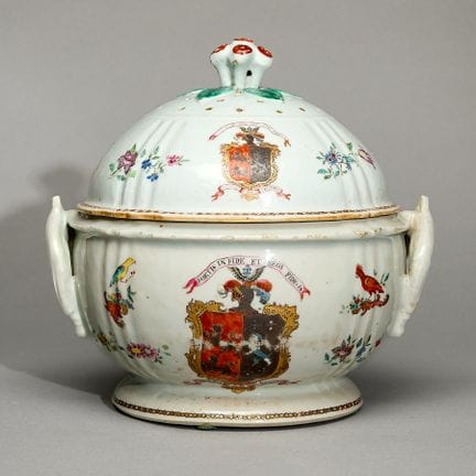 Soupière à pot-pourri en porcelaine chinoise à arm