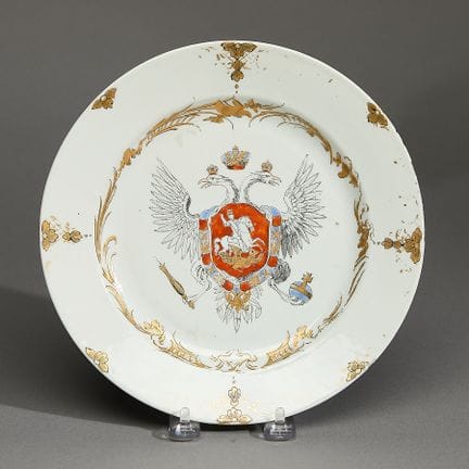 Rare assiette en porcelaine chinoise destinée à l’