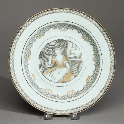 Assiette en porcelaine chinoise d'exportation à mo