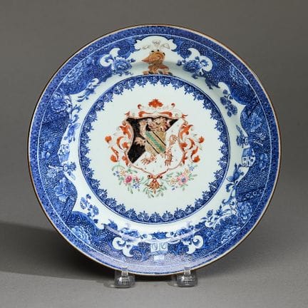 Assiette chinoise en porcelaine armoriée destinée 