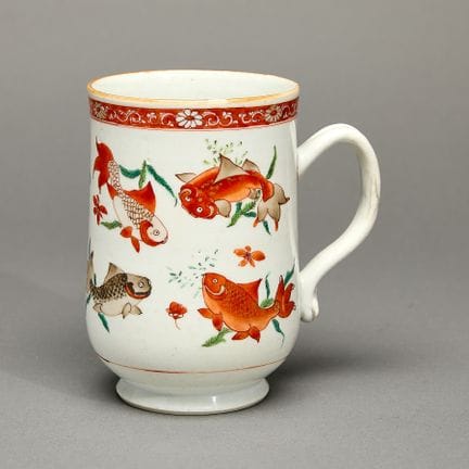 Becher aus chinesischem Porzellan der „Famille Ver