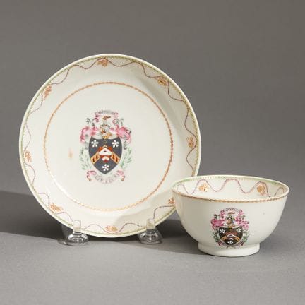Bol à thé et soucoupe en porcelaine chinoise à arm