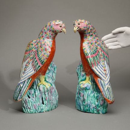 Ein Paar chinesischer Exportporzellan-Figuren im „