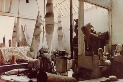 亚历山大·利伯曼（美国，1912-1999）。1955年拍摄的Ektacolor彩色照片，印于树脂涂