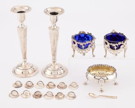Group of 18 miscellaneous sterling silver table ob