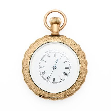 美国埃尔金手表公司（Elgin Watch Co.）。一款镂空表盘怀表，饰有五角星和卷曲纹样。白色表