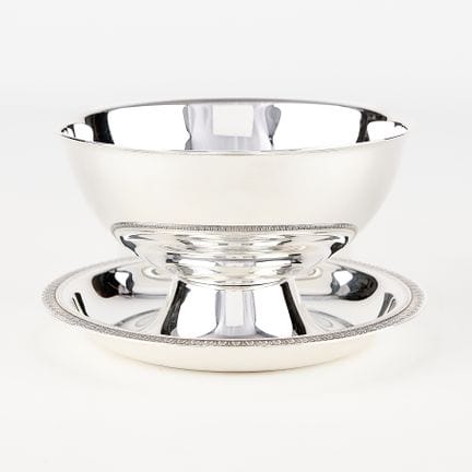 Christofle, France. Silver plated gravy boat in th