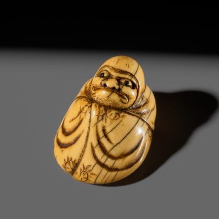 Ɏ MASATOMO: UN DIVERTIDO NETSUKE DE MARFIL DE LA E