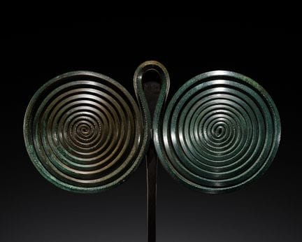 FIBULA SPETTACOLARE IN BRONZO DI HALLSTATT, TARDO 