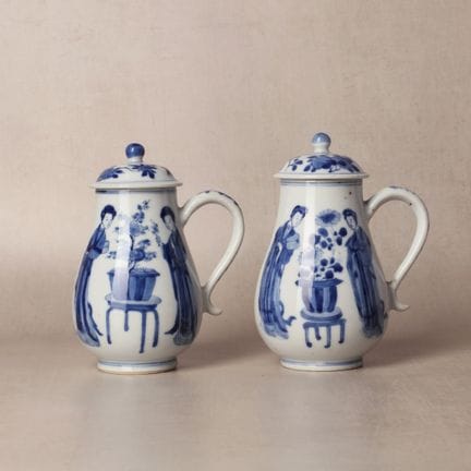 Coppia di vasetti per senape con coperchio, decora