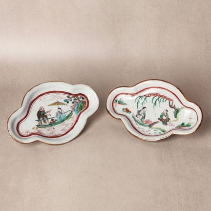 A pair of Chinese kosometsuke wucai 'mukozuke' dis