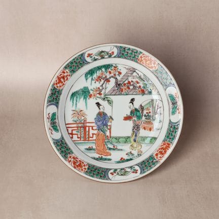 Plat chinois de la famille verte représentant des 