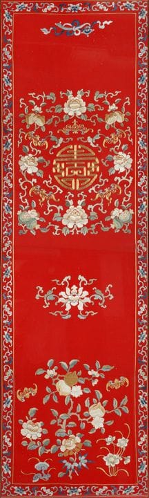 Panneau « floral » brodé sur soie chinoise, XIXe/X