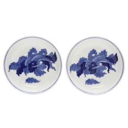 Une paire de plats chinois bleus et blancs représe