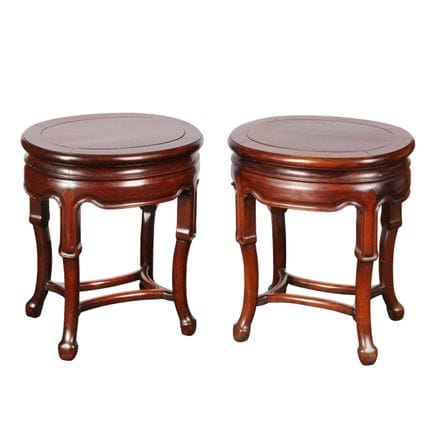 A pair of Chinese hongmu stools, 19th century 清十九世