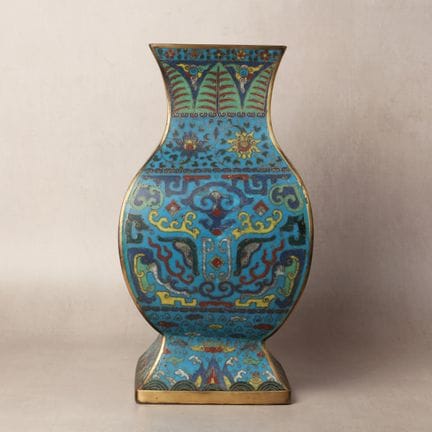 A fine Chinese cloisonné enamel and gilt-bronze 't