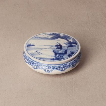 Scatola cinese in pasta morbida con decorazione bl