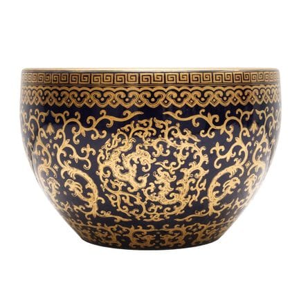 Jardinière chinoise à fond bleu décorée à la dorur