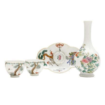 Ensemble de quatre céramiques chinoises de la fami