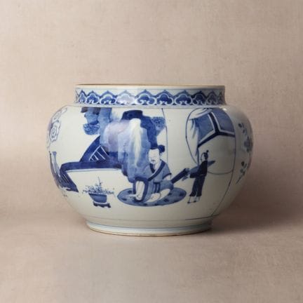 Un vaso cinese “figurativo” blu e bianco, dinastia